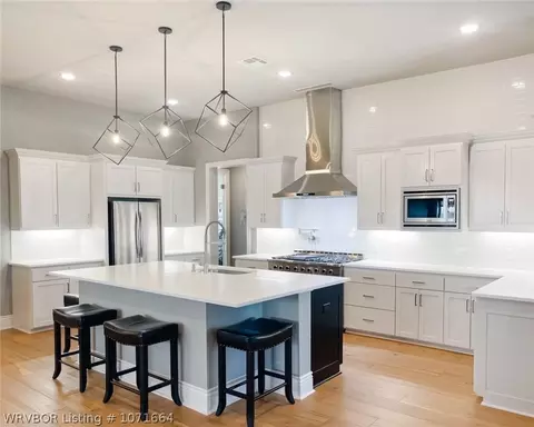 Kitchen - 7208 Forest Cyn, Fort Smith, AR 72916 photo 3 of 4