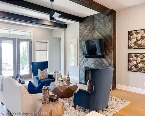 Living - 7208 Forest Cyn, Fort Smith, AR 72916 photo 4 of 5