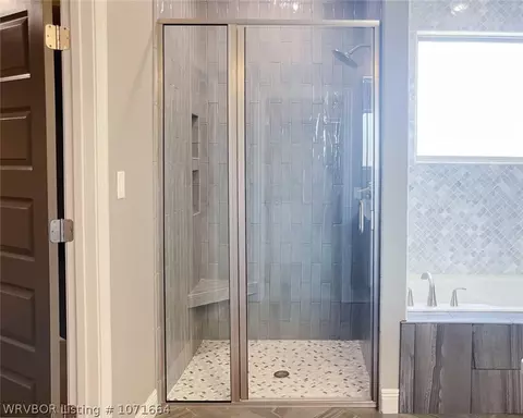 Bath - 7208 Forest Cyn, Fort Smith, AR 72916 photo 6 of 8