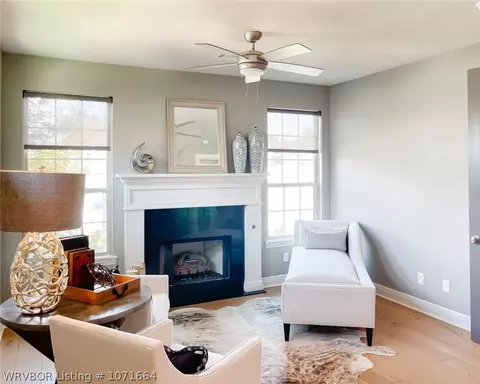 Living - 7208 Forest Cyn, Fort Smith, AR 72916 photo 2 of 5