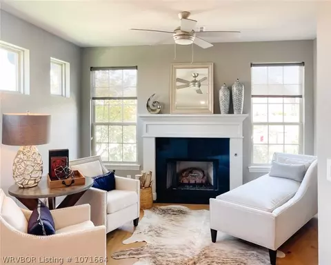 Living - 7208 Forest Cyn, Fort Smith, AR 72916 photo 1 of 5