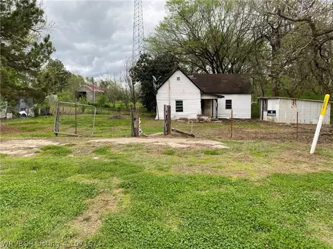 9 E 2nd St, Mulberry, AR 72947 photo 1