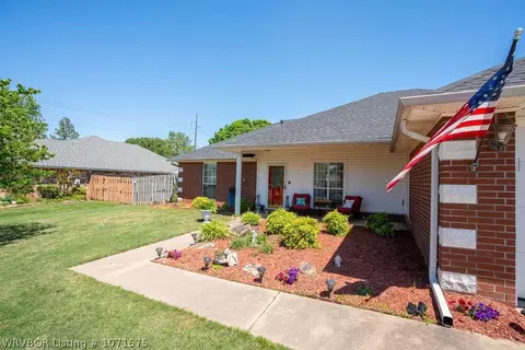 Exterior - 6805 Blackjack Dr, Fort Smith, AR 72916 photo 11 of 24