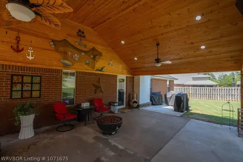 Exterior - 6805 Blackjack Dr, Fort Smith, AR 72916 photo 4 of 24