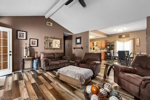 Living - 6805 Blackjack Dr, Fort Smith, AR 72916 photo 3 of 3