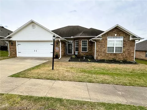 423 Northridge Dr, Van Buren, AR 72956