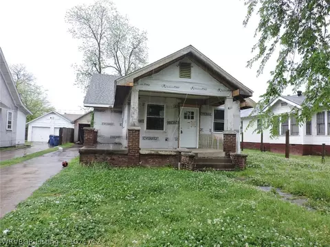 Exterior - 619 S 22nd St, Fort Smith, AR 72901 photo 2 of 8