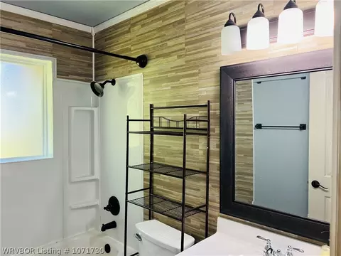 Bath - 1101 B St, Barling, AR 72923 photo 4 of 4