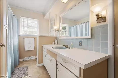 Bath - 1709 Burnham Rd, Fort Smith, AR 72903 photo 2 of 2