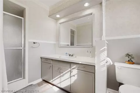 Bath - 1709 Burnham Rd, Fort Smith, AR 72903 photo 1 of 2