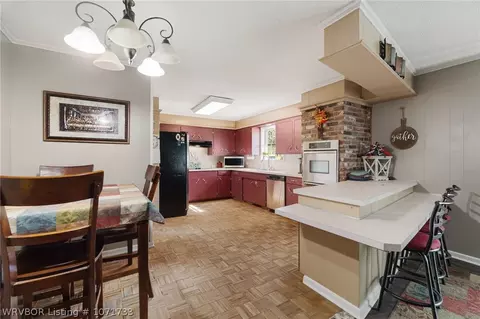 Kitchen - 1709 Burnham Rd, Fort Smith, AR 72903 photo 1 of 5