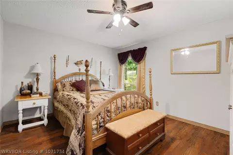 Bedroom - 2801 Glen Flora, Fort Smith, AR 72908 photo 9 of 10