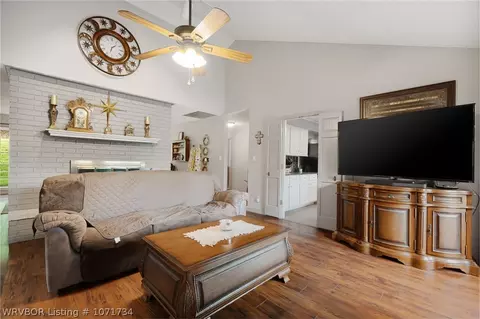 Bedroom - 2801 Glen Flora, Fort Smith, AR 72908 photo 3 of 10