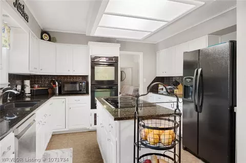 Kitchen - 2801 Glen Flora, Fort Smith, AR 72908 photo 3 of 3