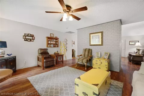 Living - 2801 Glen Flora, Fort Smith, AR 72908 photo 3 of 3