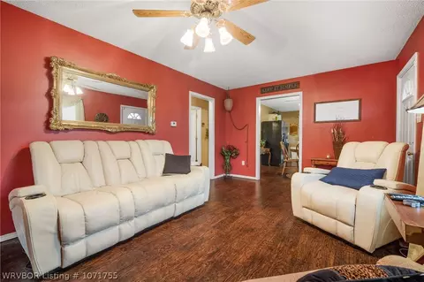 Living - 5408 Park Ave, Fort Smith, AR 72903 photo 5 of 5