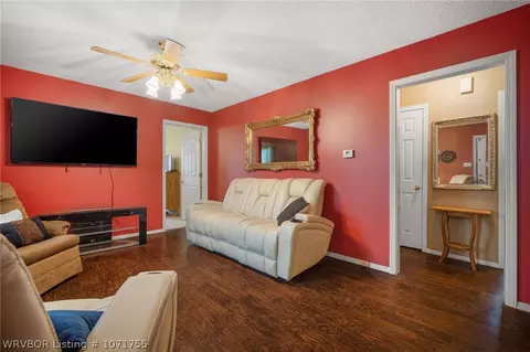 Living - 5408 Park Ave, Fort Smith, AR 72903 photo 4 of 5