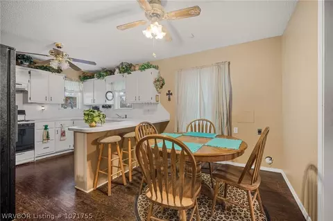 Dining - 5408 Park Ave, Fort Smith, AR 72903 photo 1 of 2