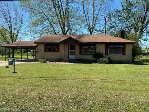 1621 Main St, Mulberry, AR 72947