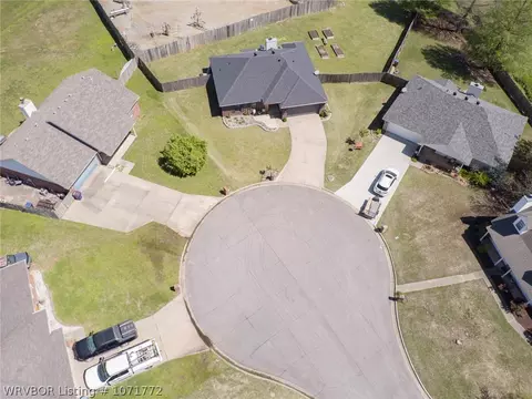 View/Area - 7001 Crossover Cir, Fort Smith, AR 72916 photo 1 of 2