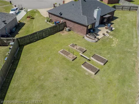 Exterior - 7001 Crossover Cir, Fort Smith, AR 72916 photo 5 of 15