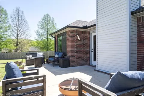 Exterior - 7001 Crossover Cir, Fort Smith, AR 72916 photo 3 of 15