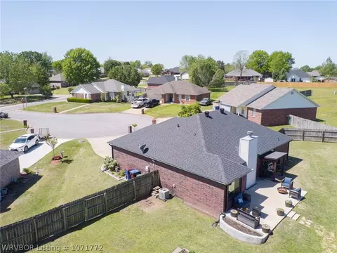 Exterior - 7001 Crossover Cir, Fort Smith, AR 72916 photo 6 of 15