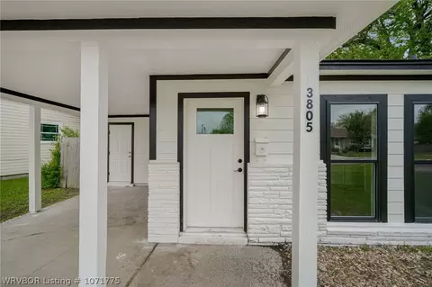 Entry Way - 3805 Ridgeway Dr, Fort Smith, AR 72904 photo 2 of 2
