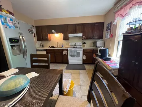 Kitchen - 4612 Johnson St, Fort Smith, AR 72904 photo 2 of 3