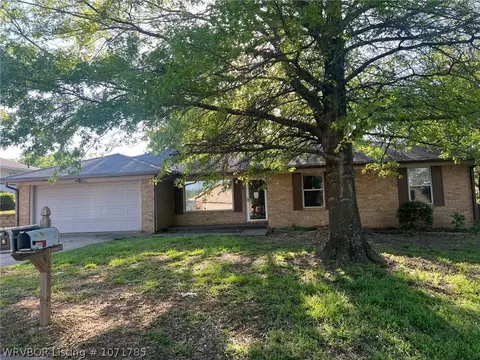 8 Azure Hls, Van Buren, AR 72956