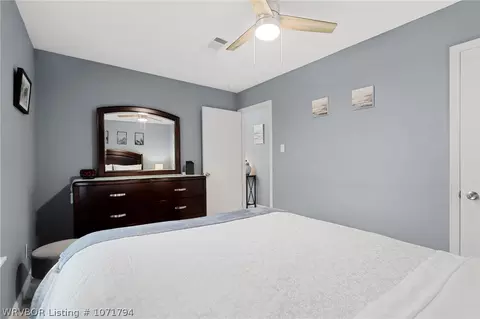 Bedroom - 1508 14th Cir, Barling, AR 72923 photo 2 of 8