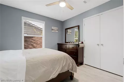Bedroom - 1508 14th Cir, Barling, AR 72923 photo 4 of 8