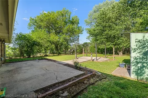 Exterior - 1508 14th Cir, Barling, AR 72923 photo 2 of 10