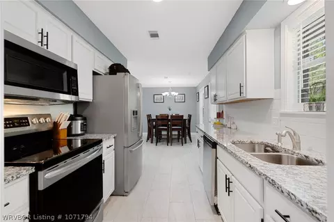 Kitchen - 1508 14th Cir, Barling, AR 72923 photo 4 of 4