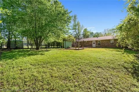 Exterior - 1508 14th Cir, Barling, AR 72923 photo 3 of 10