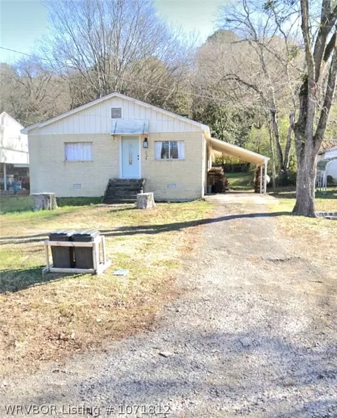 634 Highway 71, Mountainburg, AR 72946