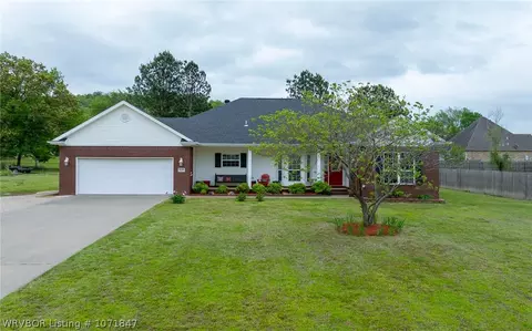 1610 Tiger Lily Ct, Greenwood, AR 72936