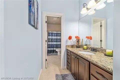 Bath - 11600 Maple Park Dr, Fort Smith, AR 72916 photo 4 of 7
