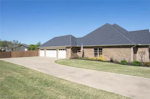 Exterior - 11600 Maple Park Dr, Fort Smith, AR 72916 photo 8 of 8