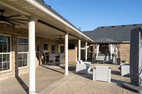 Exterior - 11600 Maple Park Dr, Fort Smith, AR 72916 photo 5 of 8