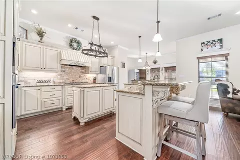 Kitchen - 11600 Maple Park Dr, Fort Smith, AR 72916 photo 4 of 5