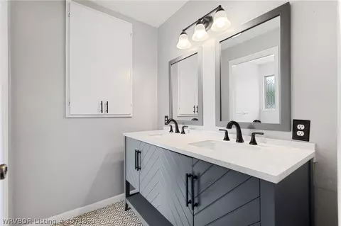 Bath - 2125 S S St, Fort Smith, AR 72901 photo 1 of 5