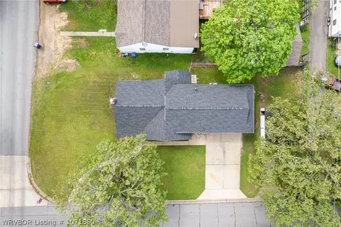 Exterior - 2125 S S St, Fort Smith, AR 72901 photo 7 of 8
