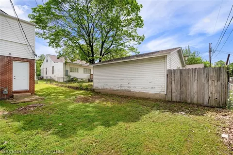 Exterior - 2125 S S St, Fort Smith, AR 72901 photo 5 of 8