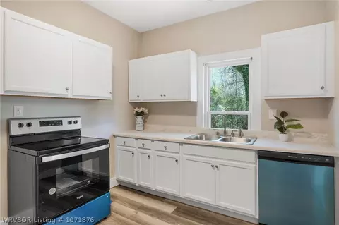 Kitchen - 27906 Highway 22, Charleston, AR 72933 photo 2 of 2