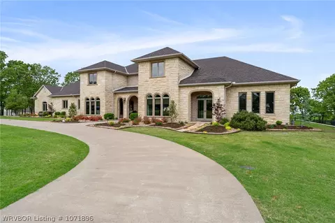 4107 Spring Mountain Dr, Fort Smith, AR 72916