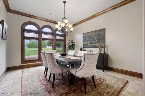 Dining - 4107 Spring Mountain Dr, Fort Smith, AR 72916 photo 1 of 2