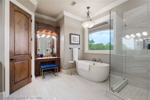 Bath - 4107 Spring Mountain Dr, Fort Smith, AR 72916 photo 4 of 5