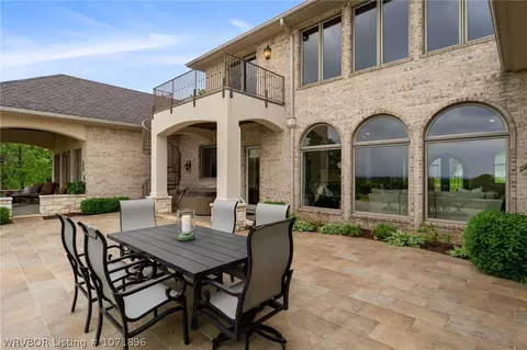 Exterior - 4107 Spring Mountain Dr, Fort Smith, AR 72916 photo 8 of 9