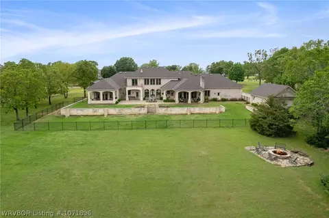 Exterior - 4107 Spring Mountain Dr, Fort Smith, AR 72916 photo 9 of 9